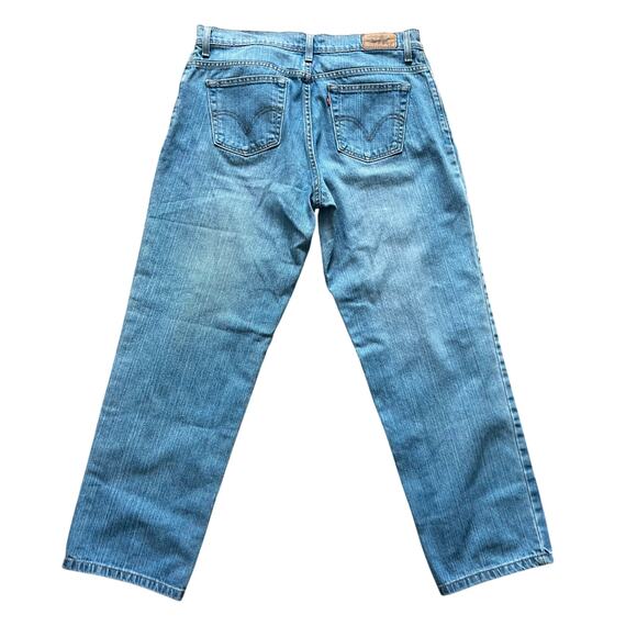 Levi’s Women’s 550 Straight Leg Jeans Medium Wash Size 10 Short - Picture 2 of 10